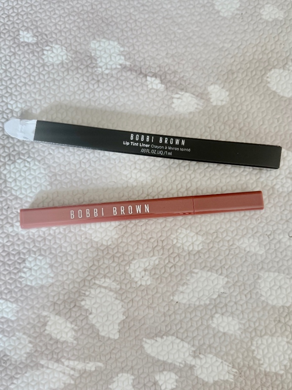 Bobbie Brown - Lip Tint Liner & Sheer Lip Stain